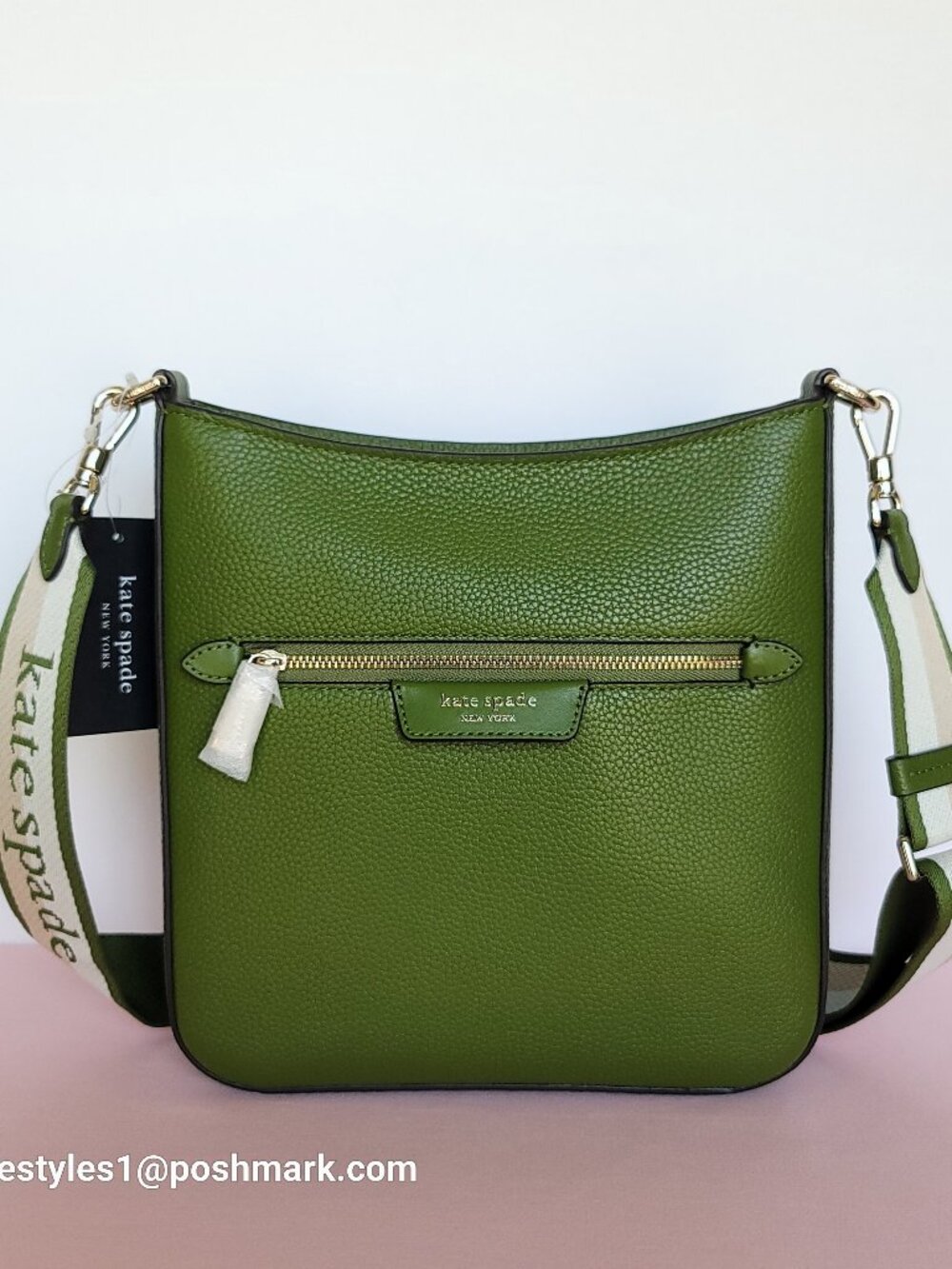 KATE SPADE Hudson Pebbled Leather Small Messenger Crossbody-Jungle Vine $198.🎈⭐